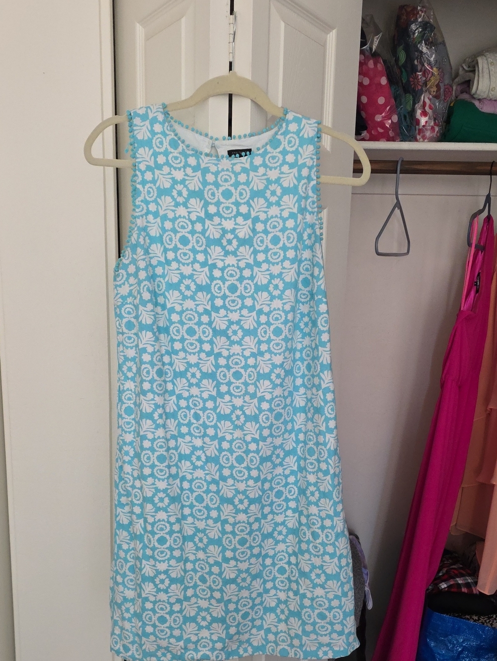 Ann Taylor Light Blue and White Floral Sleeveless Shift Dress